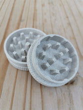 Charger l'image dans la galerie, Grinder CBD Social Club